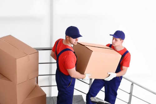 Removal van ready for a Knightsbridge property move
