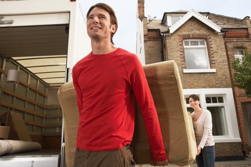 Checklist and packing supplies for a Knightsbridge moving truck booking