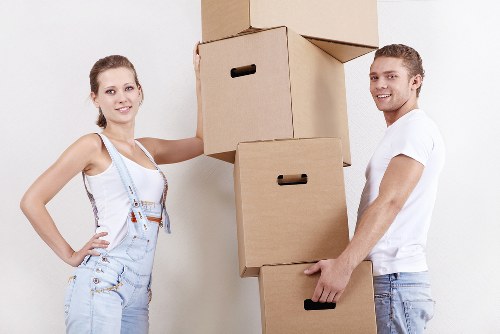 Moving boxes and wrapping materials suited to Knightsbridge properties