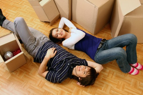 Local moving assistance for homes and businesses in Knightsbridge