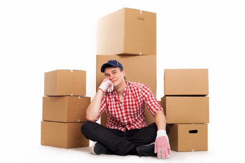 Cubic-yard quote example for a Knightsbridge removal van